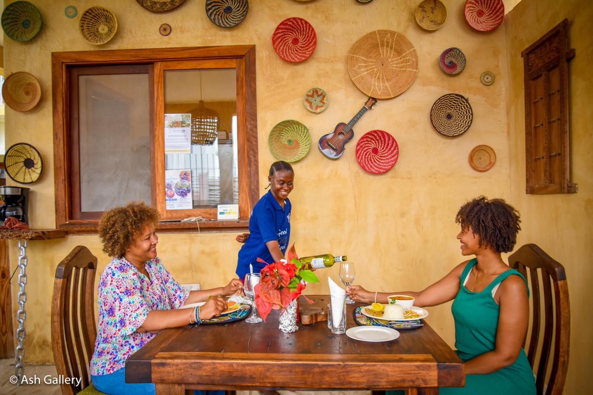 Chikachika Beach B&B Nungwi Extérieur photo